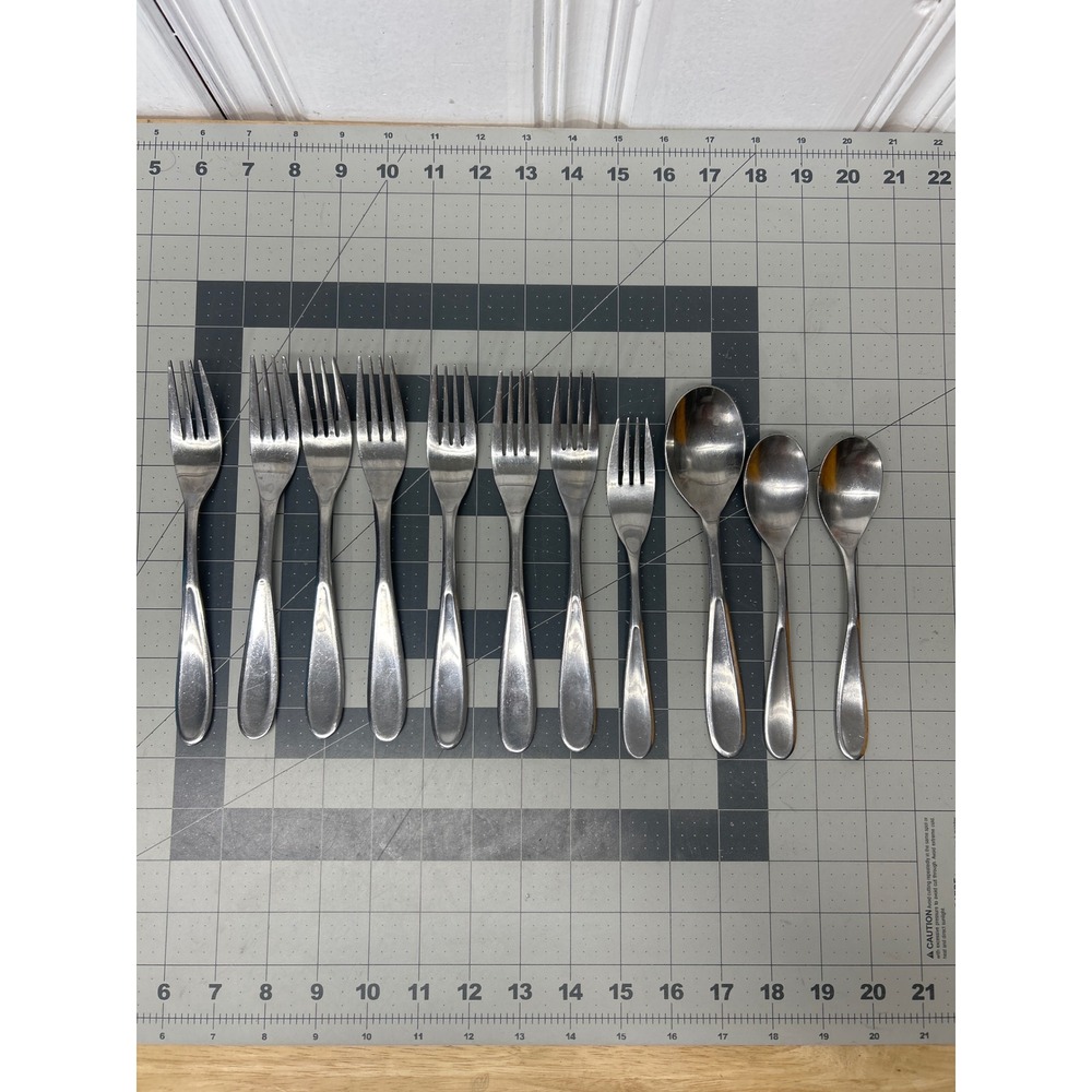 Hampton Silversmiths Messina Flatware 247 Stainless 11 pc Forks Spoons HSVMES